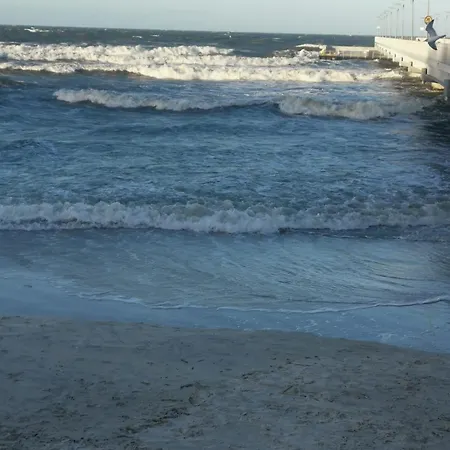 Rodzinne Przy Plazy *